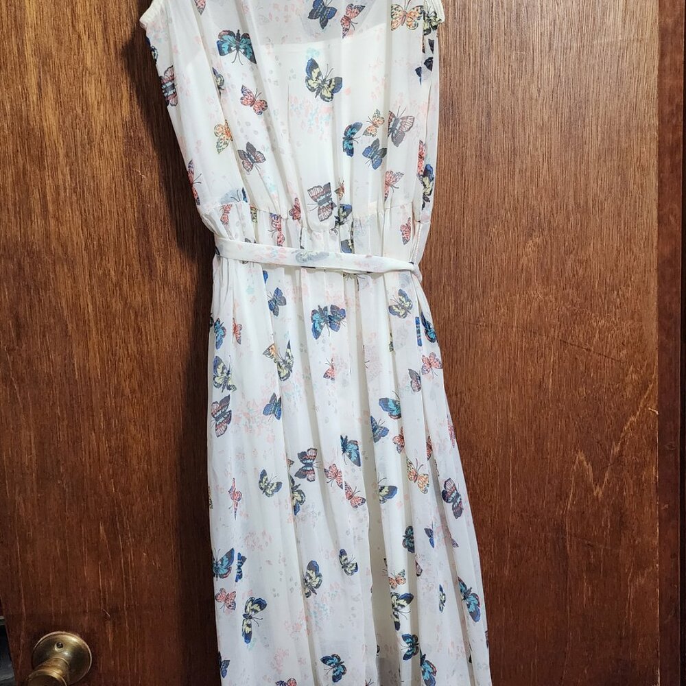 Dress - Picture 2 of 5